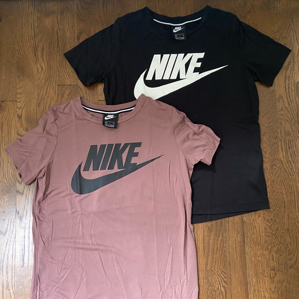 Nike t-shirt set of two